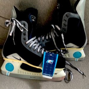 Nike Men’s Hockey Skates